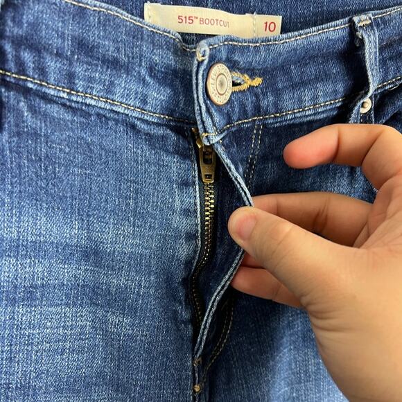 Levi’s 515 bootcut mid rise blue jeans - Picture 6 of 9